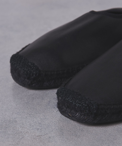 UNITED ARROWS(ユナイテッドアローズ)の「<HEREU(ヘリュー)> LEATHER ESPA ◆(スリッポン・メンズ・ブラウン/ブラック・42/41/40/43)」の7枚目の写真