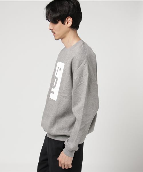 PIGALLE（ピガール）の「CREWNECK/PBLCN（スウェット・メンズ・ネイビー/グレー・SMALL/MEDIUM/LARGE）」の3枚目の写真