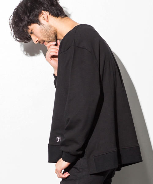 AZbyjunhashimoto_(エーゼイバイジュンハシモト)の「AZ by junhashimoto(エーゼイ バイ ジュンハシモト)オーバーサイズスウェットプルオーバー(スウェット・メンズ・ダークグリーン/オフホワイト/ブラック/トップグレー・LARGE/MEDIUM/SMALL/X-LARGE)」の1枚目の写真
