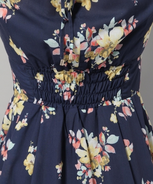 Andemiu（アンデミュウ）の「スイサイフラワーカマーワンピース790802（ワンピース・レディース・ネイビー/ブラック/イエロー・MEDIUM/SMALL）」の5枚目の写真