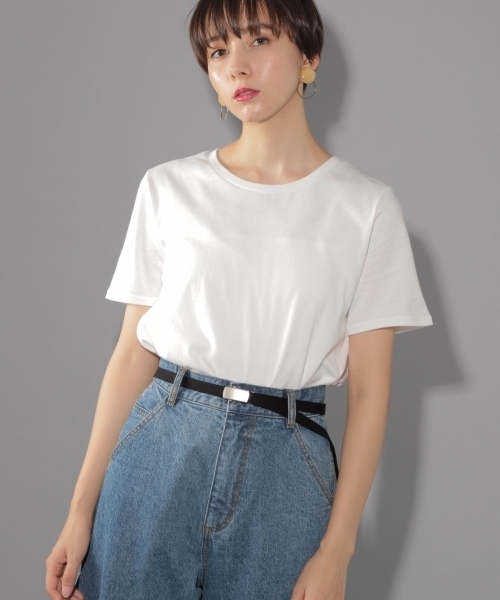 PAGEBOY（ページボーイ）の「クルーネックコットンＴシャツ（Tシャツ/カットソー・レディース・チャコールグレー/オフホワイト/ブラック/ダークブラウン/カーキ・FREE）」の2枚目の写真