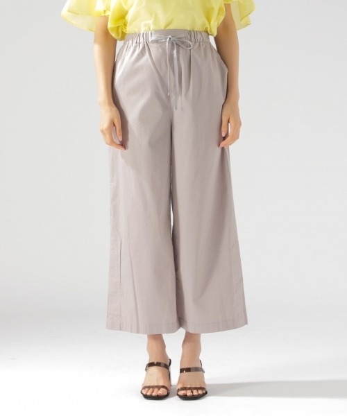 BAYFLOW(ベイフロー)の「GOOD PRICE/サイドスリットサテンパンツ(その他パンツ・レディース・ネイビー/グレー/ナチュラル/グリーン・SMALL/MEDIUM)」の9枚目の写真