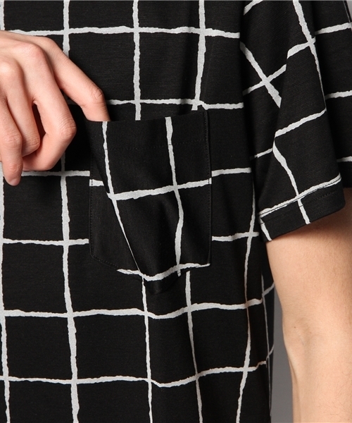 MIDWEST(ミッドウエスト)の「DISCOVERED クルーウインドペインTシャツ(Tシャツ/カットソー・メンズ・ブラック/ホワイト・3/2)」の4枚目の写真