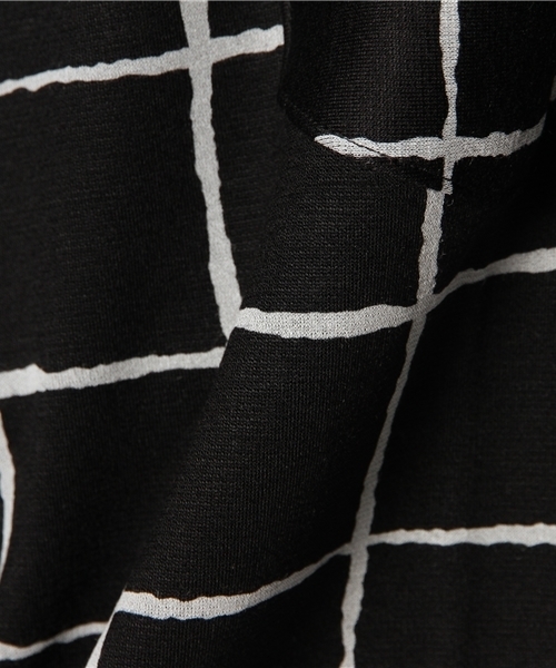 MIDWEST(ミッドウエスト)の「DISCOVERED クルーウインドペインTシャツ(Tシャツ/カットソー・メンズ・ブラック/ホワイト・3/2)」の3枚目の写真