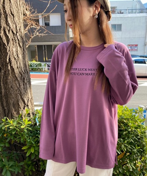one way(ワンウェイ)の「刺繍ロゴ(Tシャツ/カットソー・レディース・ベージュ/パープル/ブラック/ホワイト・M)」の4枚目の写真