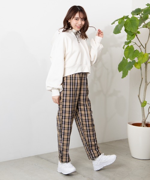 WEGO（ウィゴー）の「WEGO/カラービッグシルエットハーフジップパーカー（パーカー・レディース・パープル/ブラック/ホワイト・FREE）」の6枚目の写真