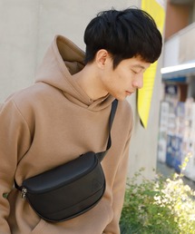 LAKOLE | フェイクレザーボディバッグ / LAKOLE(ボディバッグ/ウエストポーチ)