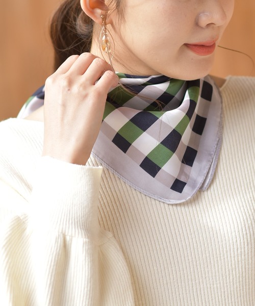 rps（アールピーエス）の「リング付きスカーフ（バンダナ/スカーフ・レディース・ブラック/ベージュ/ブラウン/グレー/ピンク/ブルー/グリーン/アイボリー/マスタード/ラベンダー/イエロー系その他・フリー）」の6枚目の写真