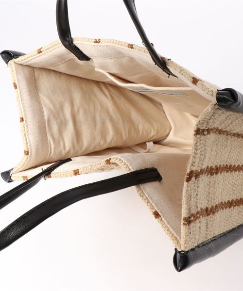 DouDou（ドゥドゥ）の「LP Jutemix Stripe Boxbag（ショルダーバッグ・レディース・ブラウン・FREE）」の3枚目の写真