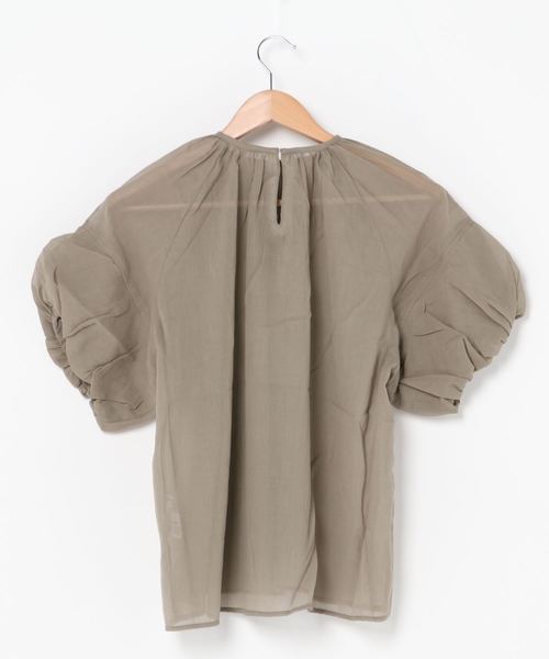 AMERICAN RAG CIE（アメリカンラグシー）の「コットンボイルボリュームスリーブ ギャザートップス（シャツ/ブラウス・レディース・ホワイト/ブラック/カーキ・FREE）」の4枚目の写真