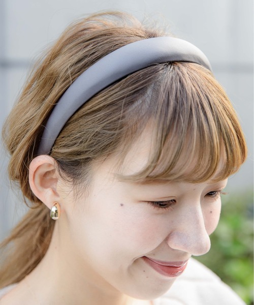 flower（フラワー）の「ボリュームカラーヘアバンド（カチューシャ・レディース・ピンク/ブルー/ベージュ・FREE）」の6枚目の写真