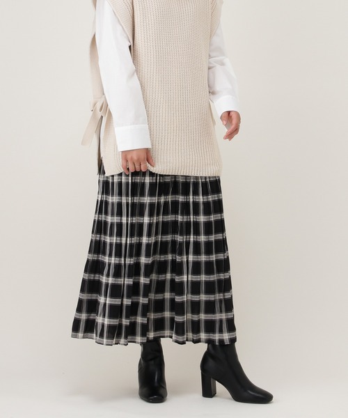 NAVY（ネイビー）の「ハンドワッシャーチェックスカート（スカート・レディース・ブラウン・フリー）」の2枚目の写真