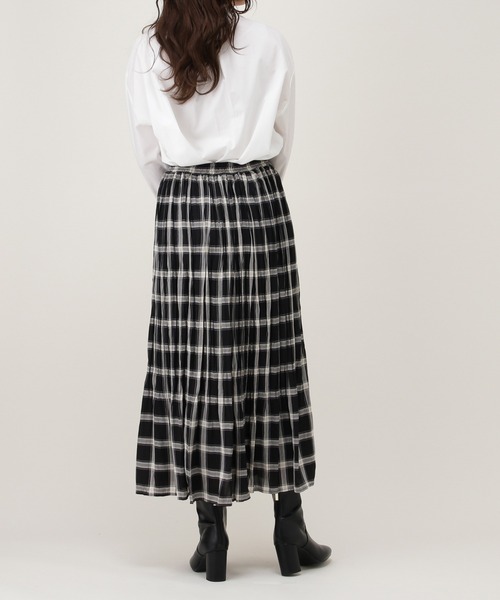 NAVY（ネイビー）の「ハンドワッシャーチェックスカート（スカート・レディース・ブラウン・フリー）」の5枚目の写真