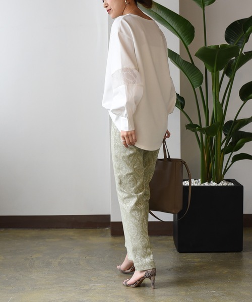 Eimee Law(エイミーロウ)の「シャツスリーブドッキングカットTOPS(Tシャツ/カットソー・レディース・オフホワイト/チャコールグレー/ブラック・38)」の13枚目の写真