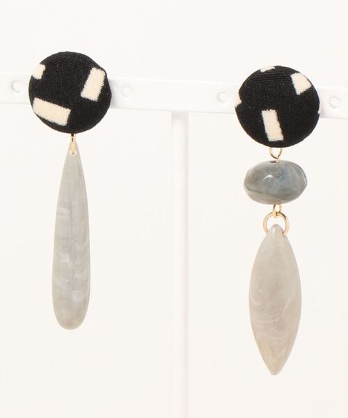 Shirmie(シェルミー)の「【Shirmie】ゆらゆらストーンモチーフピアス(ピアス(両耳用)・レディース・I/H/G/A/F/D/B/K/C/J/E・FREE)」の2枚目の写真