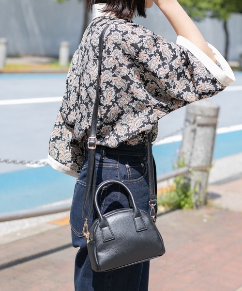 PairPair(ペアペア)の「2WAYボストンショルダーバッグ(ボストンバッグ・レディース・ブラック・FREE)」の3枚目の写真