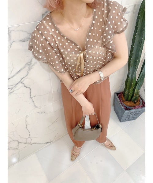 JUMELLE(ジュメロ)の「トランスレーストップ(シャツ/ブラウス・レディース・ベージュ/ブラウン・FREE)」の12枚目の写真