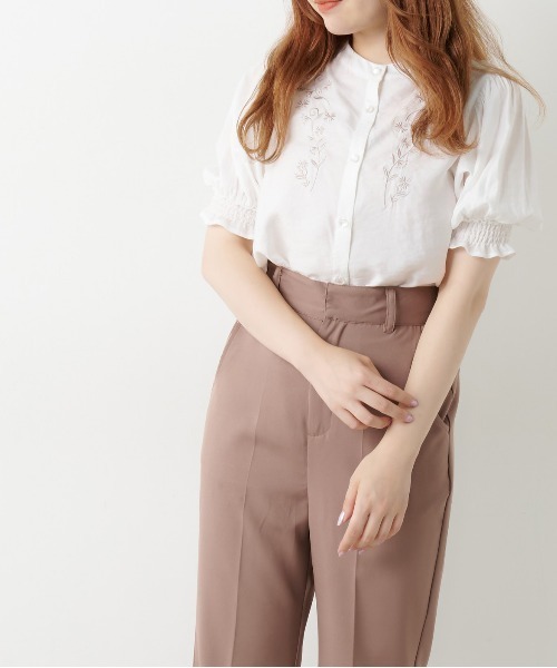 OLIVE des OLIVE（オリーブデオリーブ）の「【WEB限定】お花刺繍ブラウス（シャツ/ブラウス・レディース・オフホワイト/ブラック/ライトブラウン・FREE）」の6枚目の写真