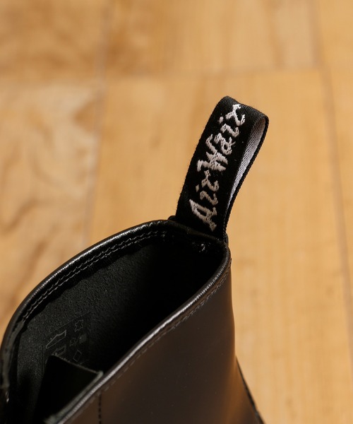 And A（アンドエー）の「Dr.Martens ドクターマーチン / 1460 Ws Black Smooth 8ホールブーツ レースアップブーツ（ホワイトステッチ） / 24758001（ブーツ・レディース・ブラック・23cm/24cm）」の7枚目の写真