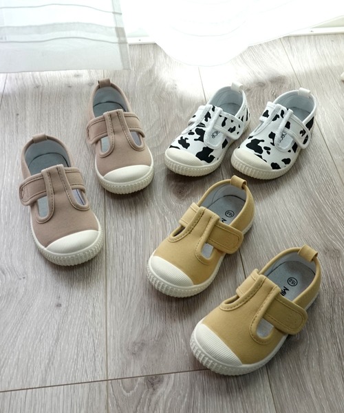 AmiAmi(アミアミ)の「Tストラップキッズスニーカー(スニーカー・キッズ・グレイッシュベージュ/イエロー/ホワイト×ブラック・14.5cm/16.5cm/16cm/15cm/17cm/18cm)」の19枚目の写真