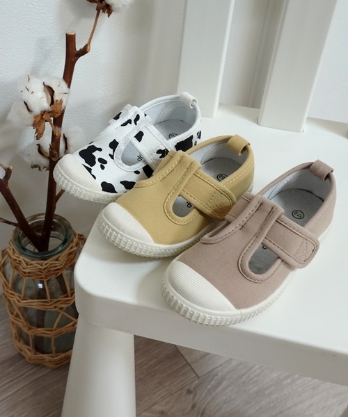 AmiAmi(アミアミ)の「Tストラップキッズスニーカー(スニーカー・キッズ・グレイッシュベージュ/イエロー/ホワイト×ブラック・14.5cm/16.5cm/16cm/15cm/17cm/18cm)」の10枚目の写真