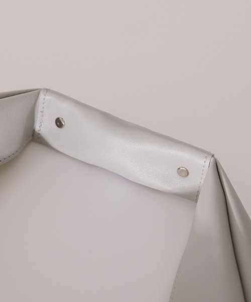 Adoon plain（アドーンプレーン）の「【Adoon plain】フェイクレザートートバッグ（トートバッグ・メンズ・ブラック/グレー・FREE）」の10枚目の写真