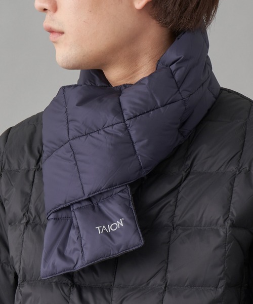TAION（タイオン）の「TAION BASIC DOWN MUFFLER (TAION-201A)（マフラー・メンズ・ブラック/ネイビー・FREE）」の2枚目の写真