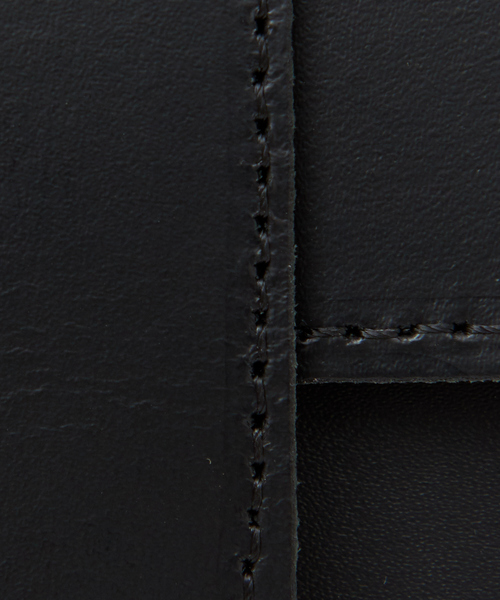 VICE VERSA（バイスバース）の「【VICE VERSA】スクエアショルダーバッグ（トートバッグ・レディース・ブラック/レッド・フリー）」の16枚目の写真