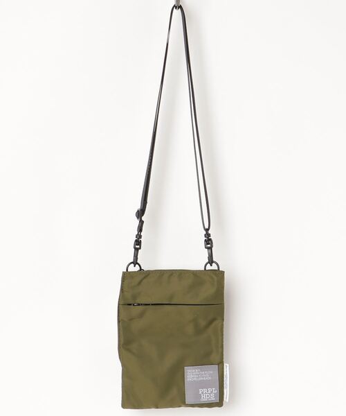 FUNALIVE（ファンアライブ）の「propellerheads　撥水リサイクルナイロンミニポーチショルダー（ショルダーバッグ・レディース・ブラック/ベージュ/ネイビー/グレー/カーキ・FREE）」の4枚目の写真