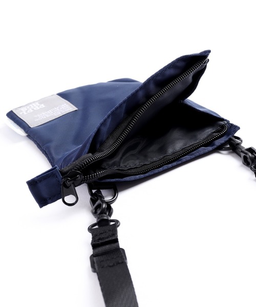 FUNALIVE（ファンアライブ）の「propellerheads　撥水リサイクルナイロンミニポーチショルダー（ショルダーバッグ・レディース・ブラック/ベージュ/ネイビー/グレー/カーキ・FREE）」の8枚目の写真