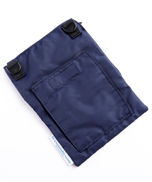 FUNALIVE（ファンアライブ）の「propellerheads　撥水リサイクルナイロンミニポーチショルダー（ショルダーバッグ・レディース・ブラック/ベージュ/ネイビー/グレー/カーキ・FREE）」の11枚目の写真