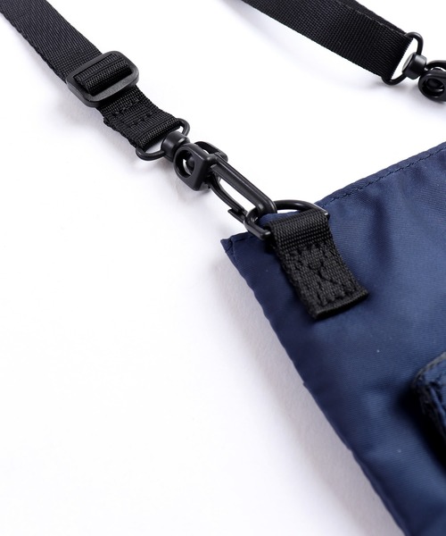 FUNALIVE（ファンアライブ）の「propellerheads　撥水リサイクルナイロンミニポーチショルダー（ショルダーバッグ・レディース・ブラック/ベージュ/ネイビー/グレー/カーキ・FREE）」の17枚目の写真