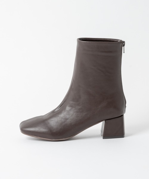 Rewde（ルゥデ）の「スクエアショートブーツ（1R18-BT1865）（ブーツ・レディース・ブラック/キナリ/ダークブラウン・L/M/LL/S）」の10枚目の写真