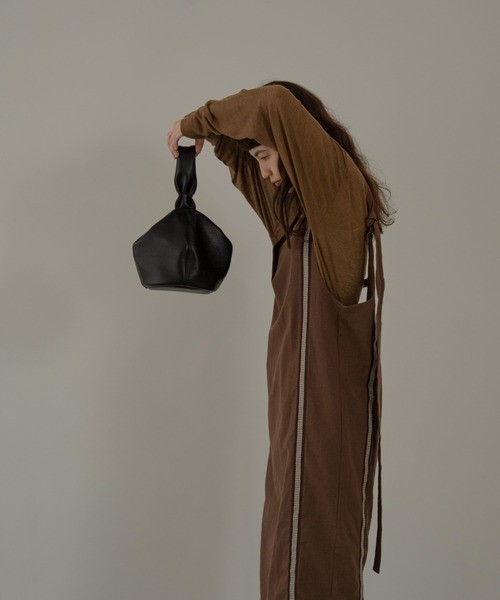 lawgy（ラウジー）の「handle gather 2way bag（ハンドバッグ・レディース・ブラック/ブラウン/キャメル・FREE）」の16枚目の写真