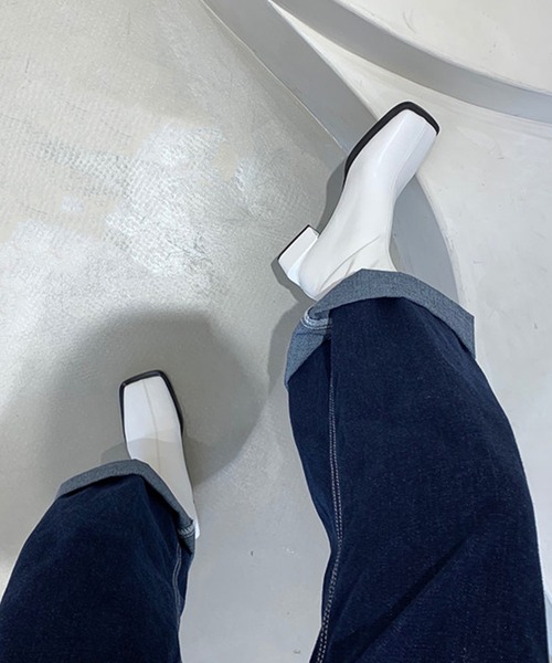 ANOTHER S（アナザーエス）の「スクエアトゥショートブーツ（ブーツ・レディース・ホワイト/ブラック/ブラウン・38/39/37）」の8枚目の写真