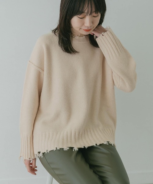 KBF+（ケービーエフプラス）の「KBF+　ダメージオーバーニット∴（ニット/セーター・レディース・アイボリー/ブルー/モカ・ONE）」の16枚目の写真