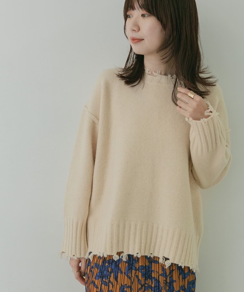 KBF+（ケービーエフプラス）の「KBF+　ダメージオーバーニット∴（ニット/セーター・レディース・アイボリー/ブルー/モカ・ONE）」の12枚目の写真