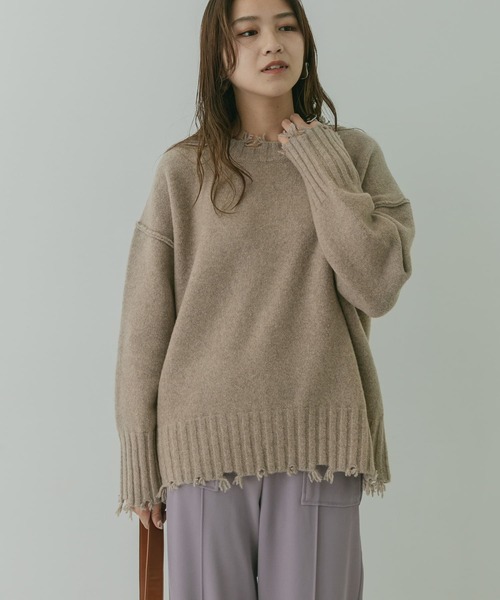 KBF+（ケービーエフプラス）の「KBF+　ダメージオーバーニット∴（ニット/セーター・レディース・アイボリー/ブルー/モカ・ONE）」の5枚目の写真