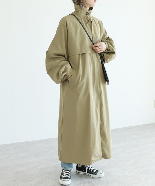 reca（レカ）の「シャークスキンフライヨークステンカラーコート（ステンカラーコート・レディース・ベージュ/グリーン系その他・M）」の2枚目の写真