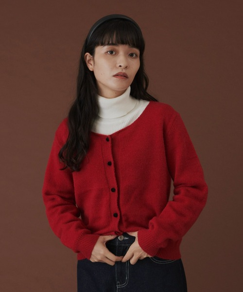 MERLOT(メルロー)の「ボタン配色カーディガン(カーディガン/ボレロ・レディース・グリーン/ネイビー/レッド・FREE)」の18枚目の写真