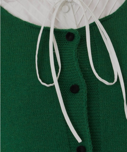 MERLOT(メルロー)の「ボタン配色カーディガン(カーディガン/ボレロ・レディース・グリーン/ネイビー/レッド・FREE)」の7枚目の写真