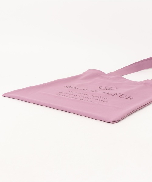 Maison de FLEUR（メゾンドフルール）の「EC限定ロゴプリントスクエアトートバッグ（トートバッグ・レディース・プラム/ブラック/ブルー/オリーブ・FREE）」の14枚目の写真