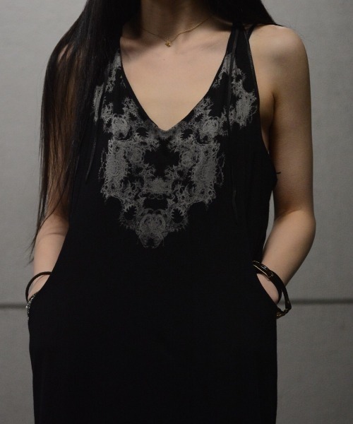 KMRii（ケムリ）の「【別注】KMRii/ケムリ/Double Pocket Magnolia OP（ワンピース・レディース・ブラック・FREE）」の7枚目の写真