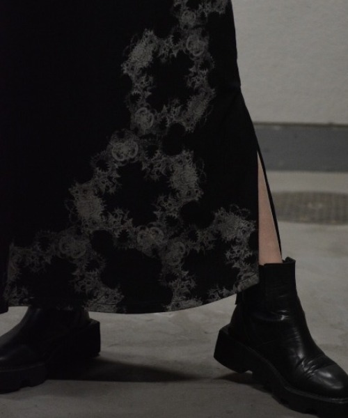 KMRii（ケムリ）の「【別注】KMRii/ケムリ/Double Pocket Magnolia OP（ワンピース・レディース・ブラック・FREE）」の10枚目の写真