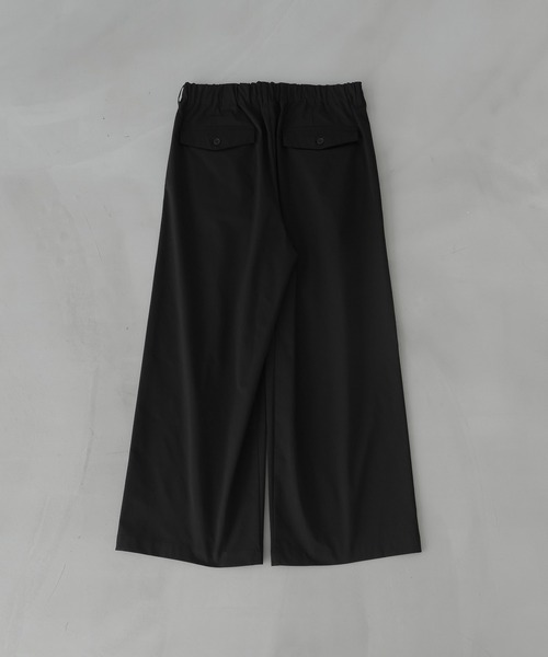 remer（リメール）の「loose box pleats basic wide PT (spring A)/ルーズボックスプリーツベーシックワイドパンツ（その他パンツ・メンズ・ブラック/グレイッシュベージュ・SMALL/MEDIUM/LARGE）」の15枚目の写真