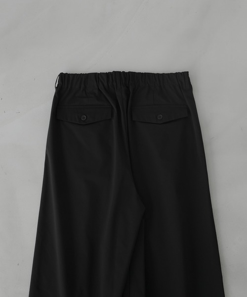 remer（リメール）の「loose box pleats basic wide PT (spring A)/ルーズボックスプリーツベーシックワイドパンツ（その他パンツ・メンズ・ブラック/グレイッシュベージュ・SMALL/MEDIUM/LARGE）」の16枚目の写真