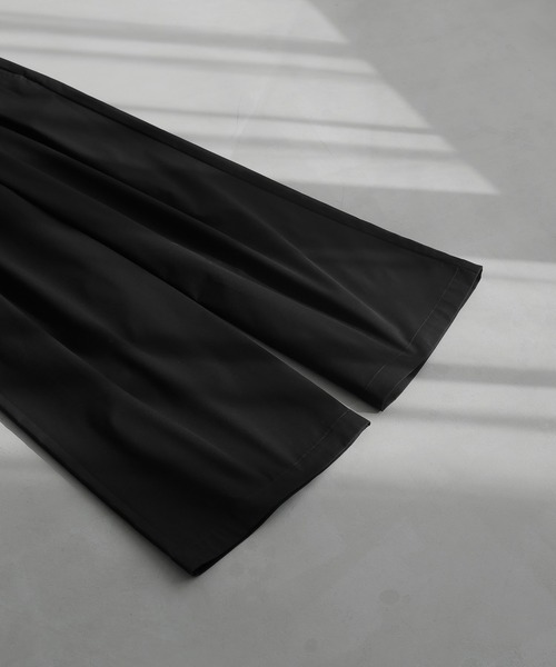 remer（リメール）の「loose box pleats basic wide PT (spring A)/ルーズボックスプリーツベーシックワイドパンツ（その他パンツ・メンズ・ブラック/グレイッシュベージュ・SMALL/MEDIUM/LARGE）」の17枚目の写真
