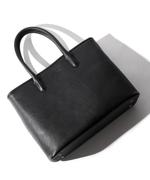 KLON(クローン)の「KLON STORAGE TOTE BAG -VNM- LEATHER(トートバッグ・メンズ・ブラック・FREE)」の4枚目の写真
