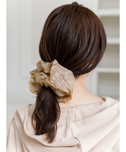 SLURR（スラ―）の「ビッグシュシュ（シュシュ・レディース・ベージュ/アイボリー・FREE）」の7枚目の写真