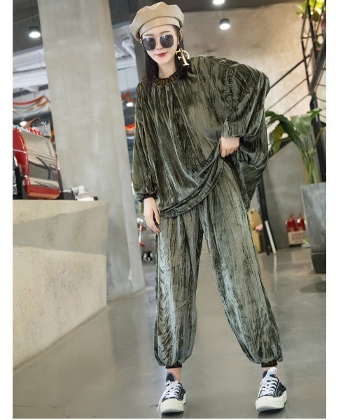 セール A Gem 9 Top Bottoms ベロア素材 Kom Kom ドットケーオーエム Oversized Top Bottoms ベロア素材 Kom セットアップ その他トップス Kom ドットコム のファッション オーバーフィット Velour セットアップ 値段の